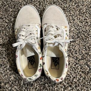 Vans - nude/suede & flowers - women’s size 9 - worn once